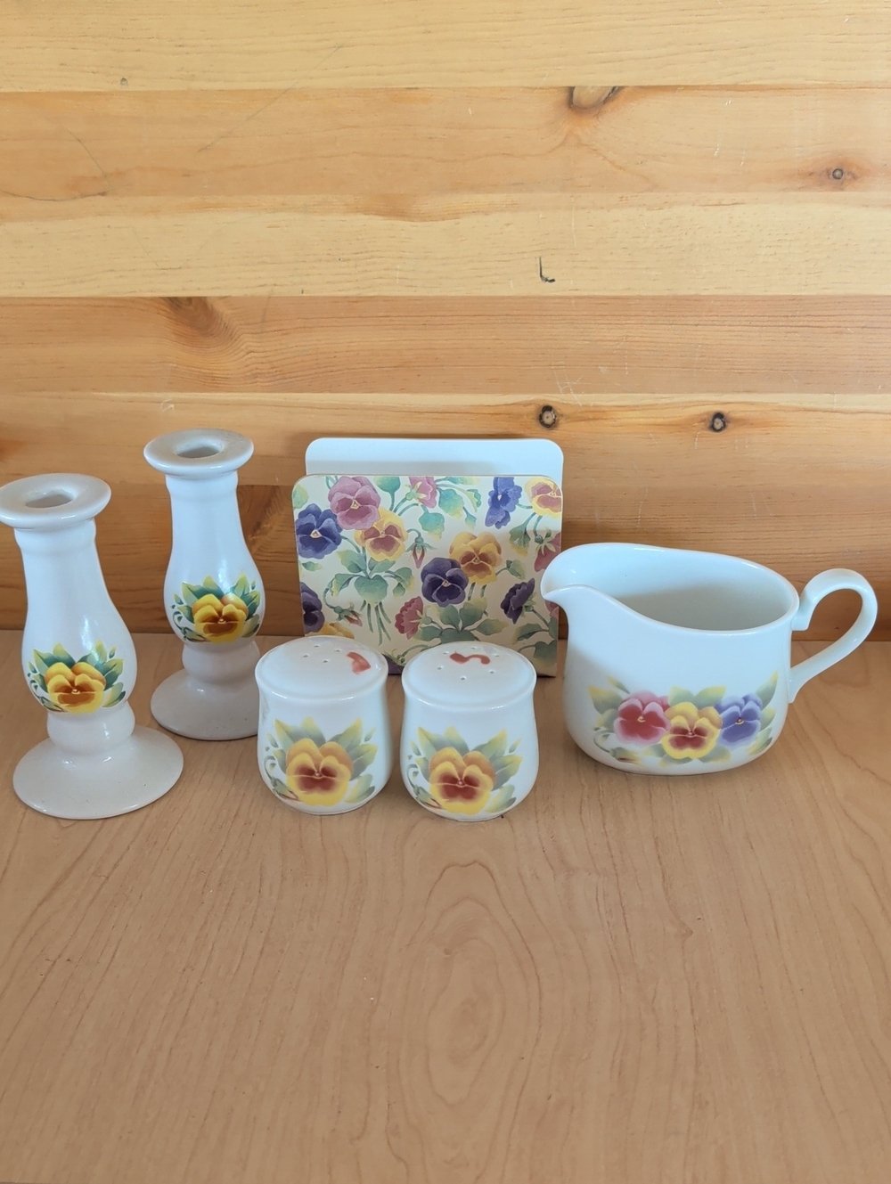 6 pcs. Floral Pansy Ceramic Tableware Set.🌟🌟🌟
